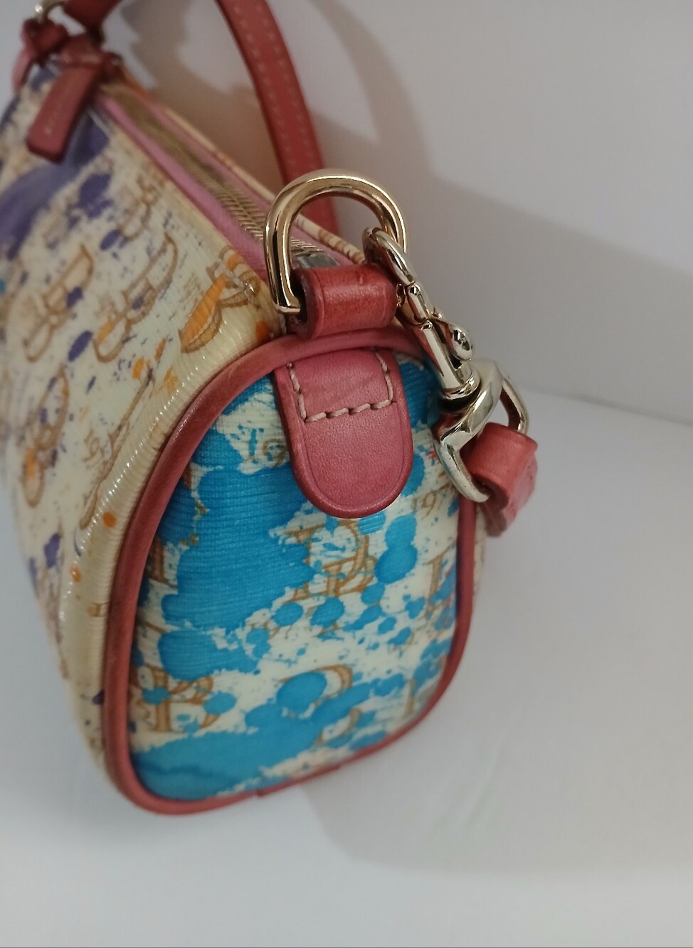 Dooney&Bourke Paint Splash Splatter Barrel Bag Y2K - Picture 7 of 7